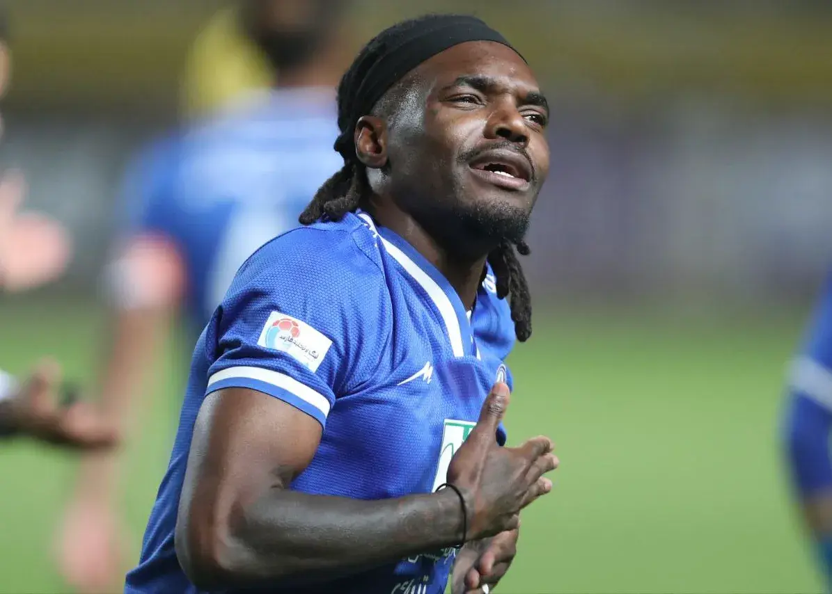 واکنش بیفوما به شایعه پرسپولیسی شدن