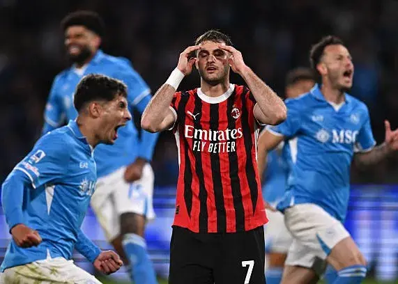 ستاره تازه‌وارد میلان بدجایی پنالتی خراب کرد! (عکس)‏