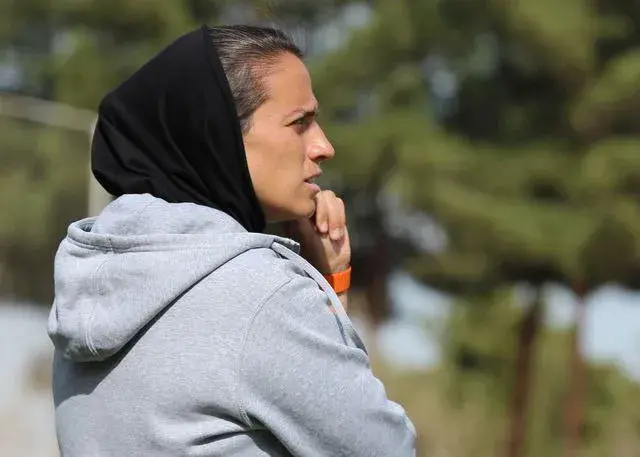 تبریک کاپیتان تیم ملی زنان به قلعه‌نویی (عکس)