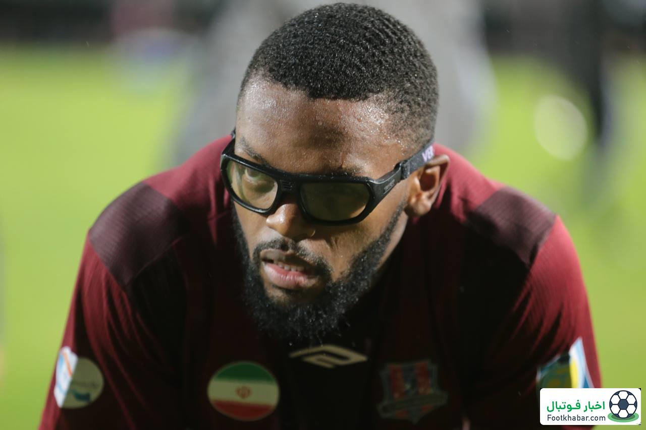 خروج ناگهانی یامگا از بازی با استقلال خوزستان