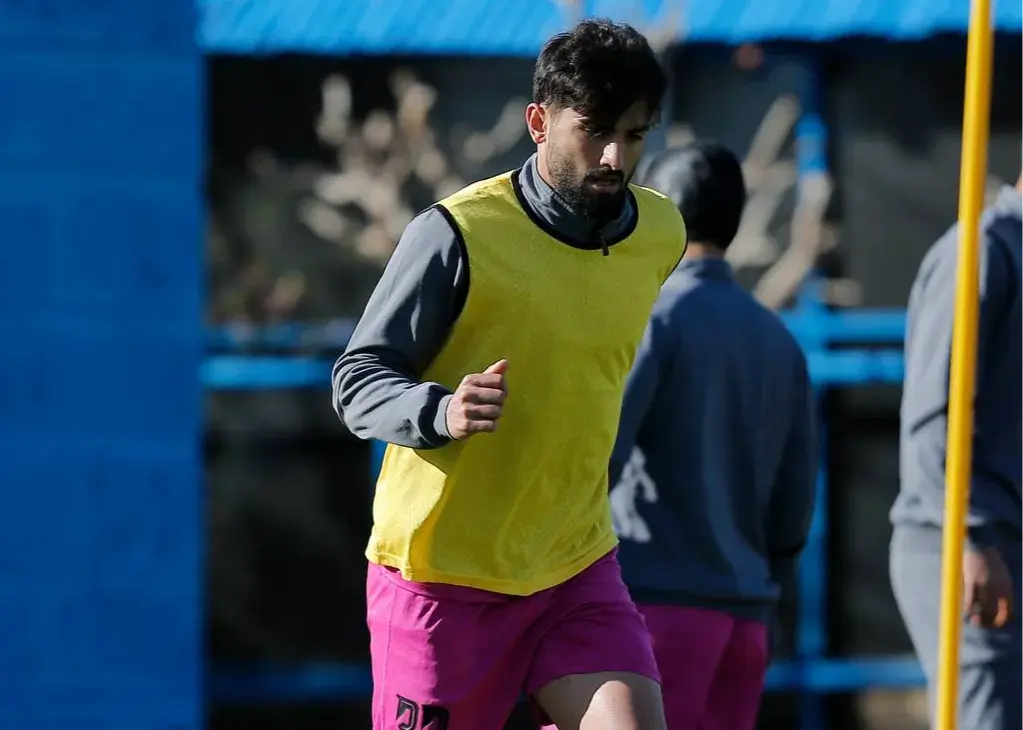 سد دفاعی شمس‌آذر علیه آقای گل پرسپولیس