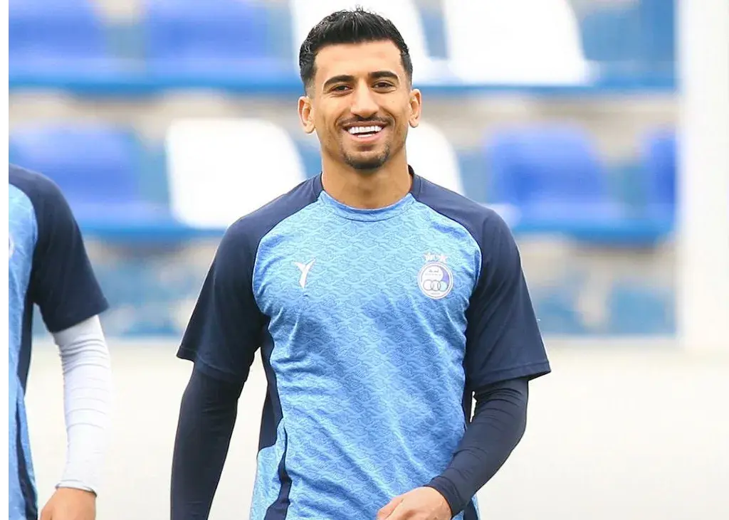 مدافع ملی‌پوش استقلال صغر سن گرفت!