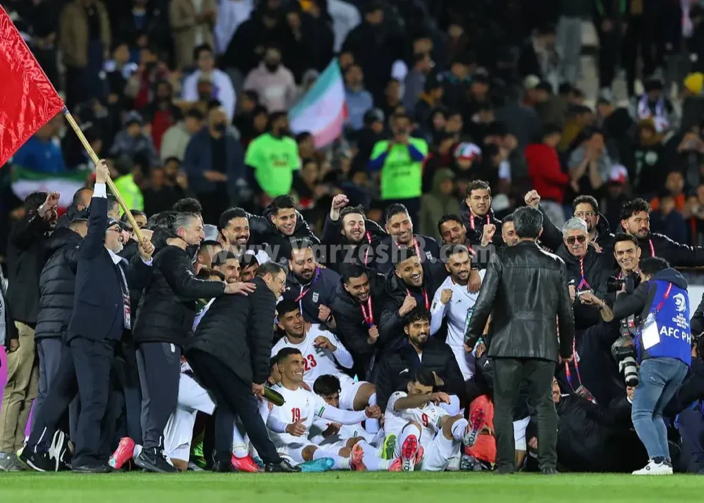 ژست دسته‌جمعی صعود: ایراااااااان! (عکس)