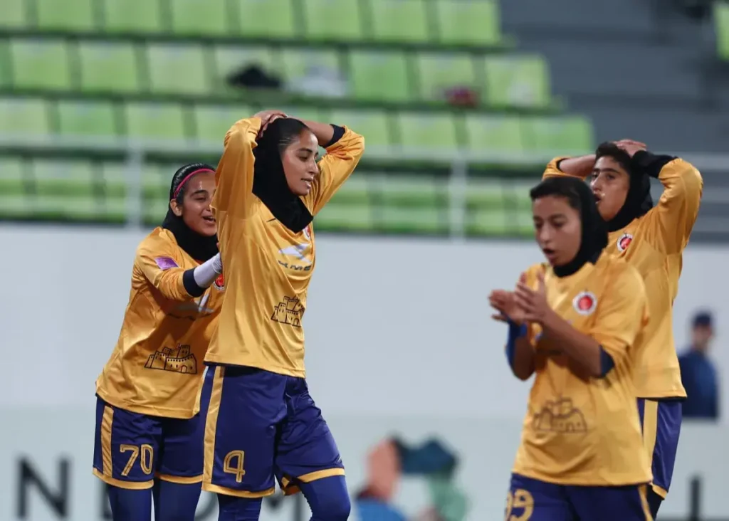 تفاوت زنان ایران و کره جنوبی فقط یک ضربه بود!