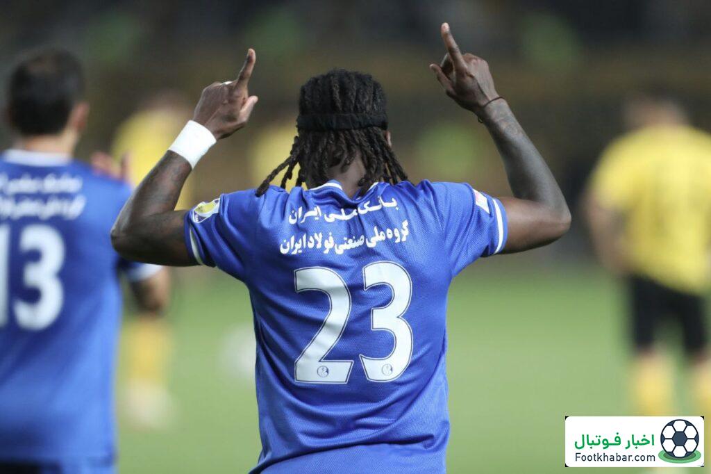 بیفوما: من را نفروختند تا تیم از بی‌پولی سقوط کند!