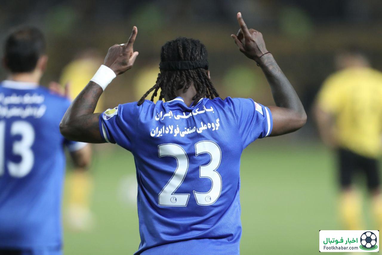 بیفوما: من را نفروختند تا تیم از بی‌پولی سقوط کند!