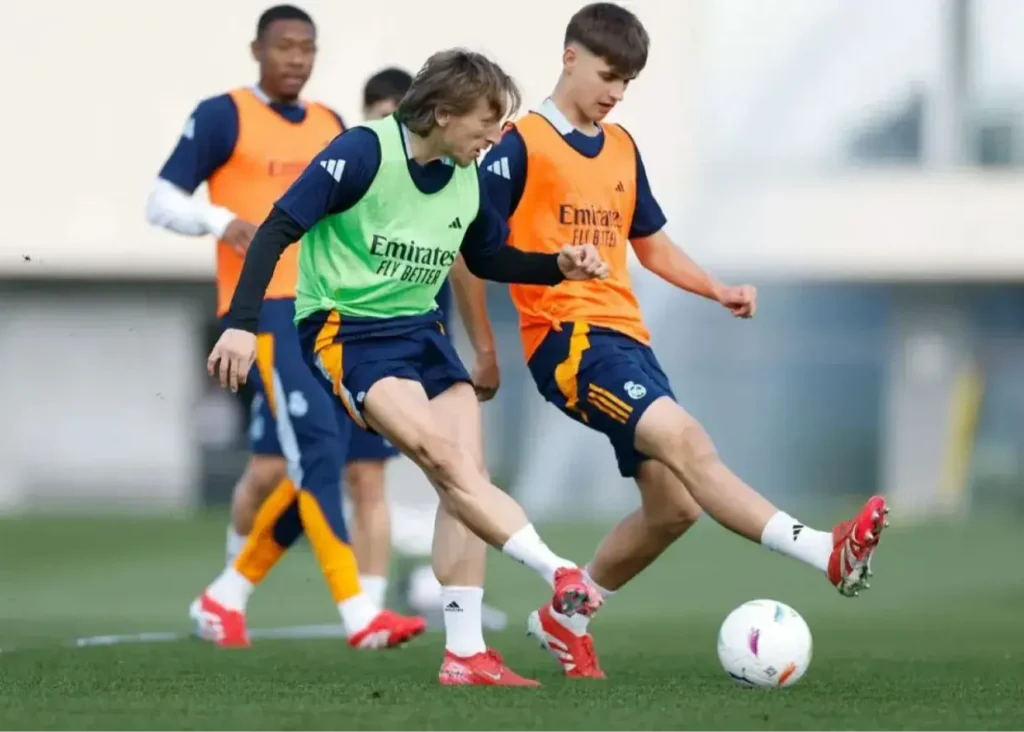 آنچلوتی دفاع چپ جدید رئال را پیدا کرد