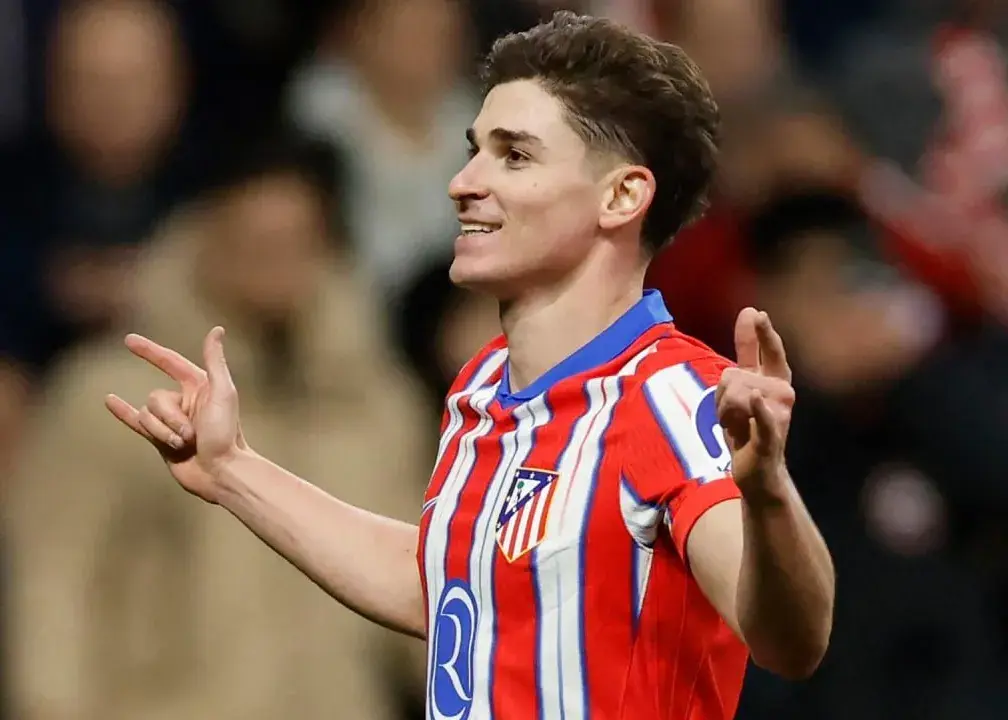 برنده بزرگ پنالتی خولین آلوارز: نایکی و آدیداس!