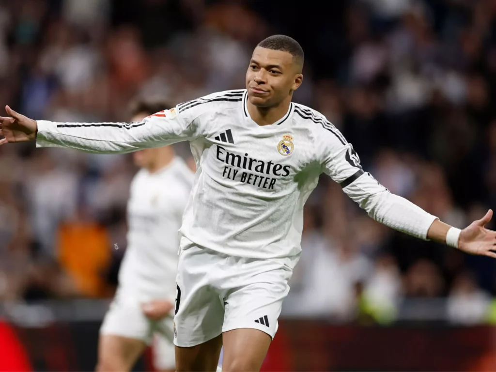 امباپه: رئال اُبُهتی دارد که هیچ باشگاه دیگری ندارد