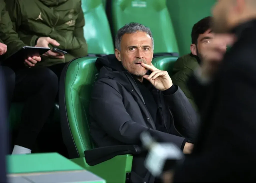 انتقاد تند انریکه: شل گرفتن از همه‌چیز آسان‌تر است!