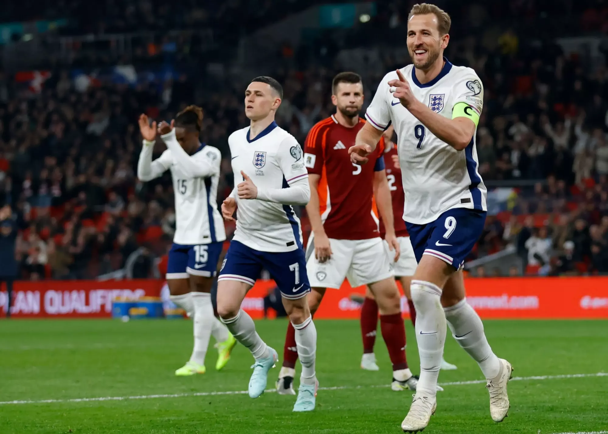 انگلیس ۳-۰ لتونی: آتش‌بازی تیم توخل در ومبلی