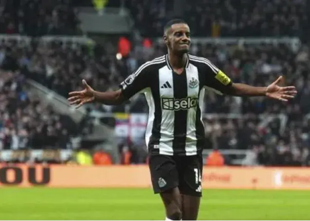 بارسا و ۵ غول اروپایی: جنگ برای ایساک!