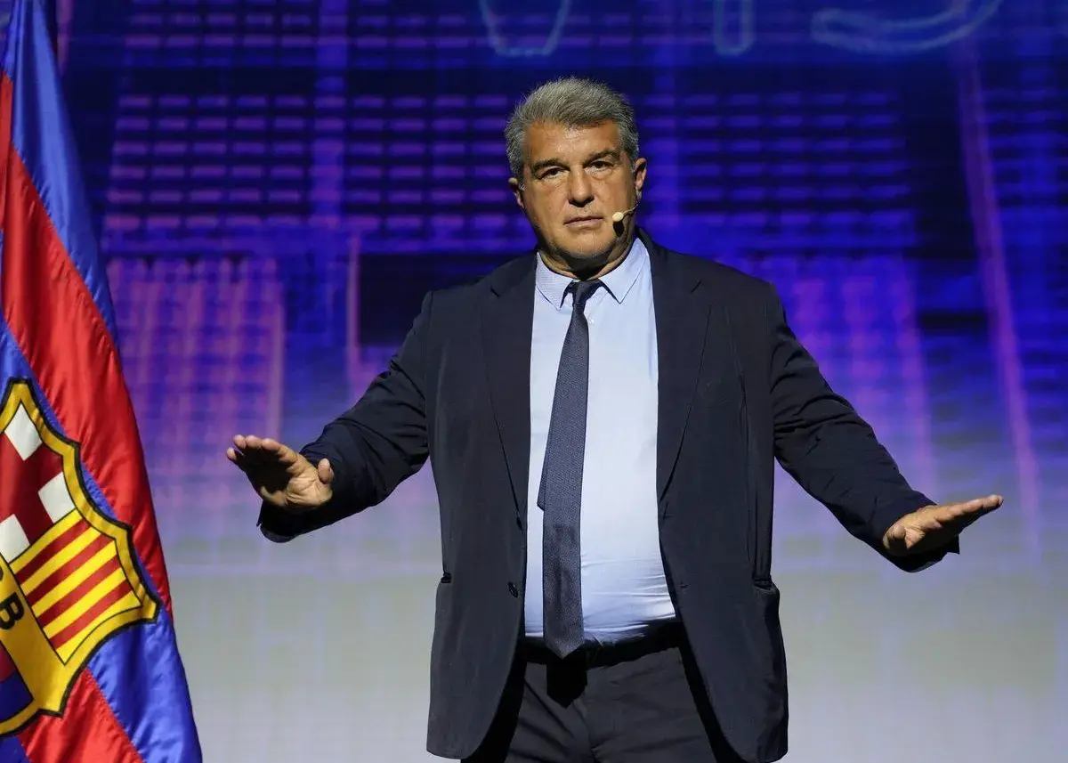 برگزاری فینال جام جهانی در نوکمپ ایده خوبی است!