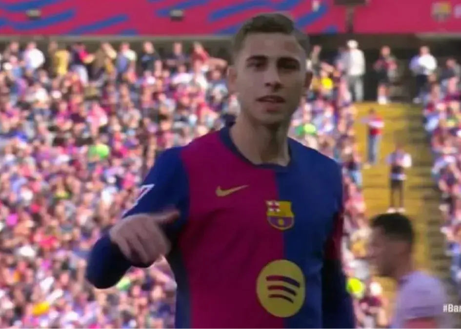 جنجال داوری در بازی بارسا: خدایا، پنالتی واضح است!