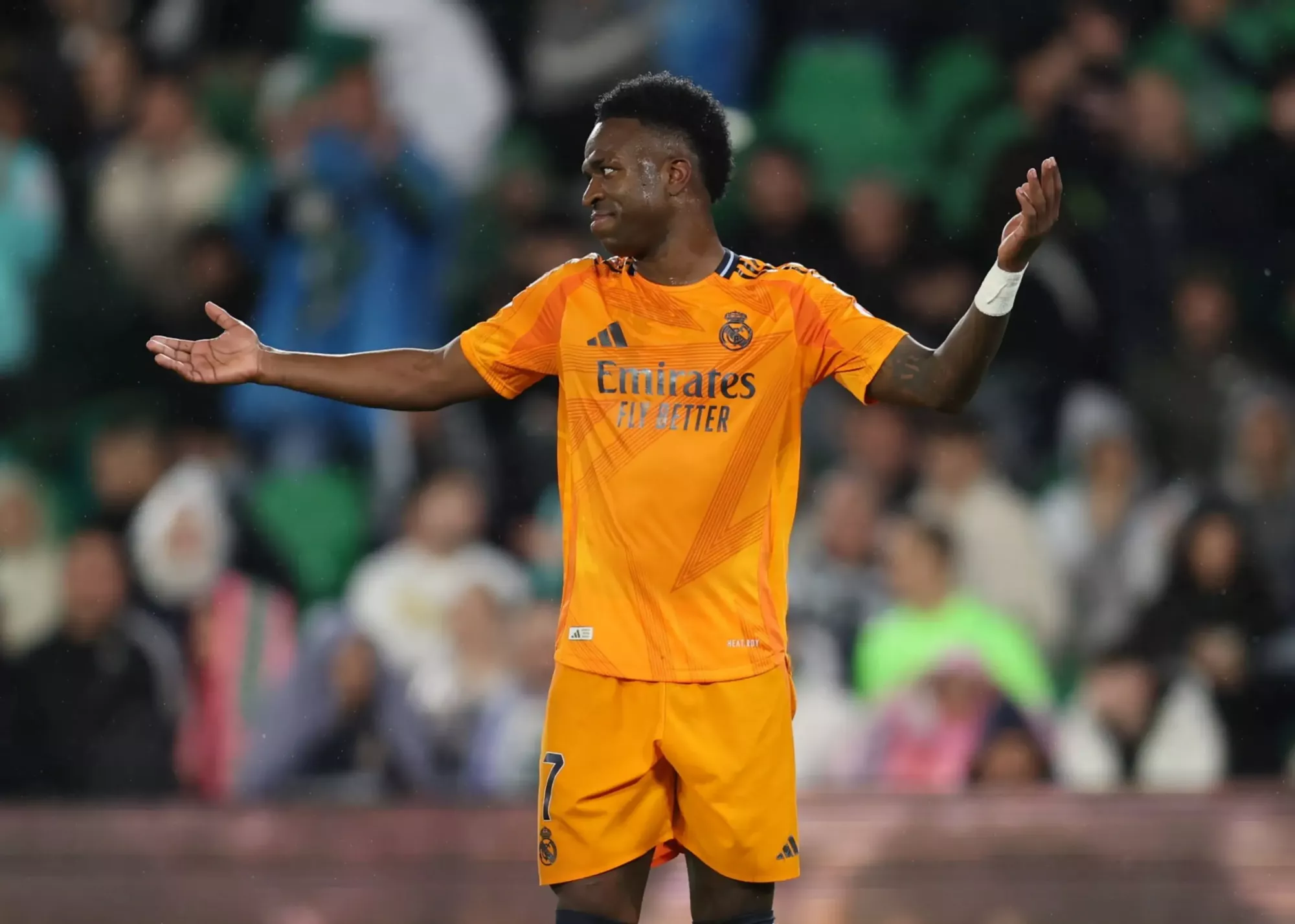 شب جنجالی وینیسیوس: چرا همیشه من!