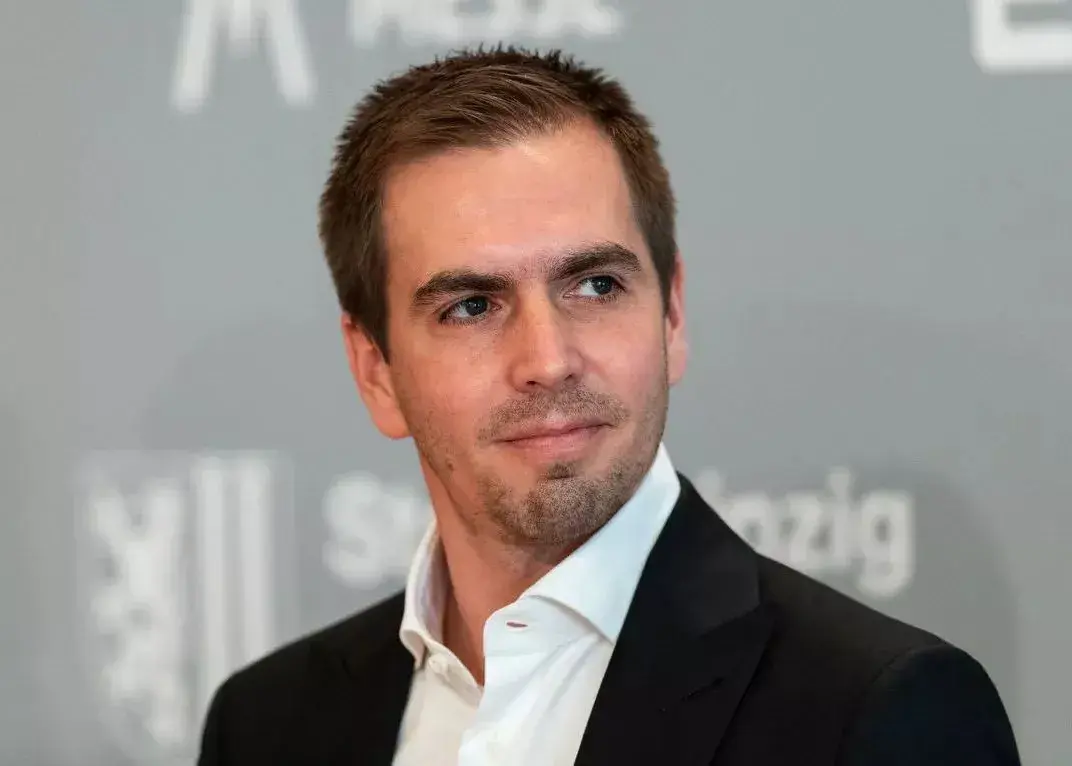 هشدار فیلیپ لام: توخل در انگلیس موفق نمی‌شود