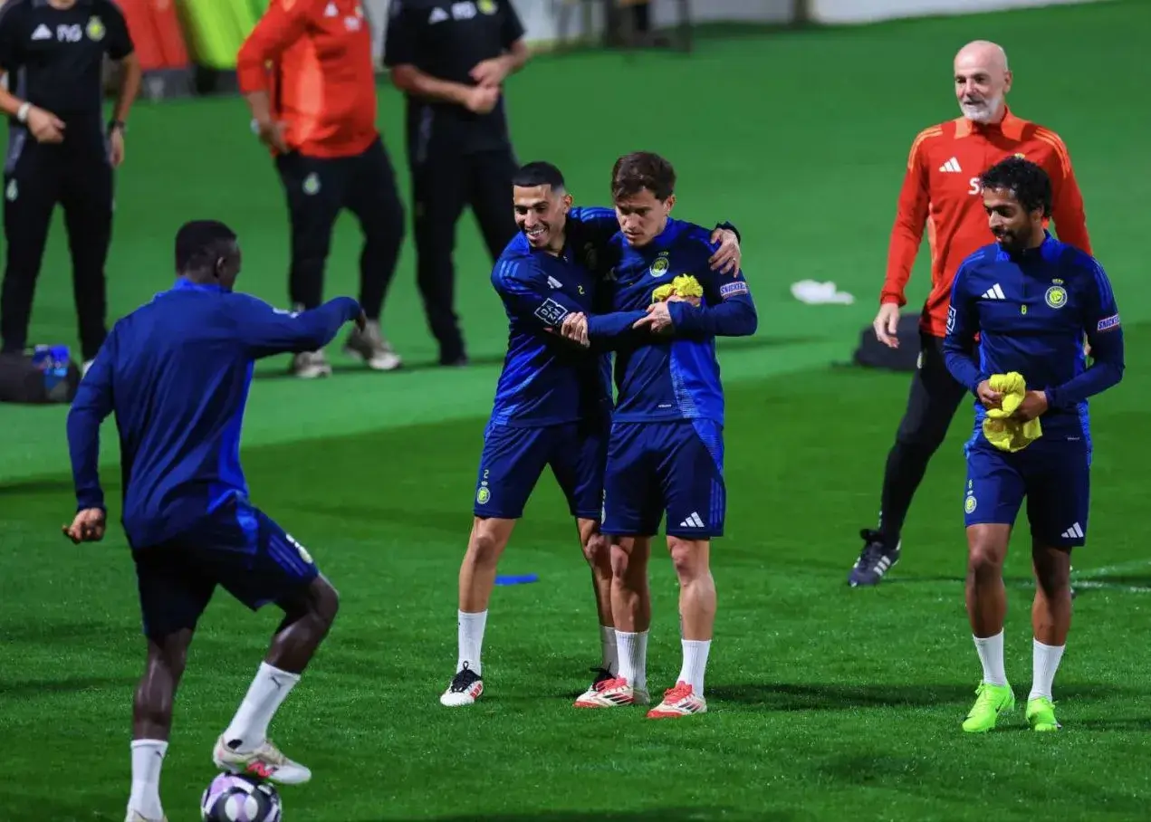 هشدار پزشک النصر: شیرینی نخورید