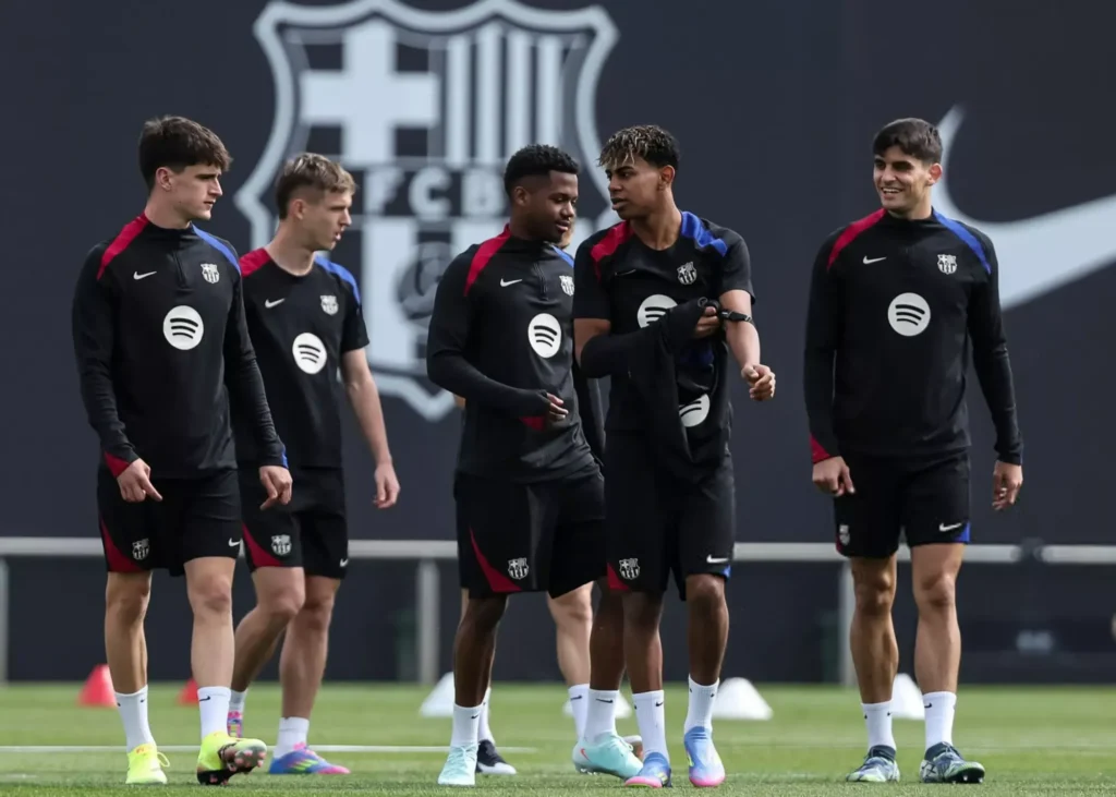 ۷ بازی و سه جام: آغاز ماراتن نفس‌گیر بارسلونا