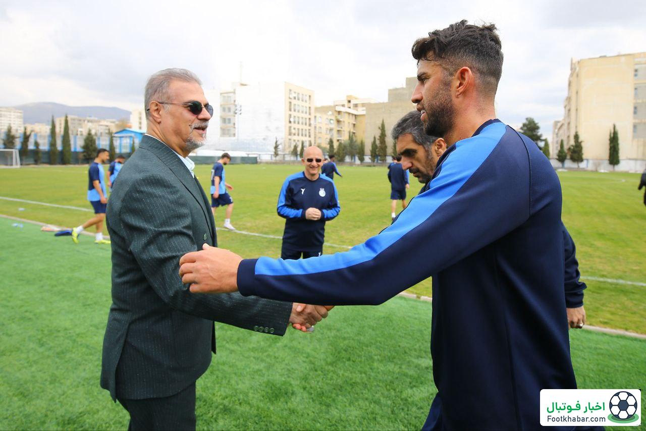 جلسه مدیرعامل و سرمربی استقلال در روز تعطیل