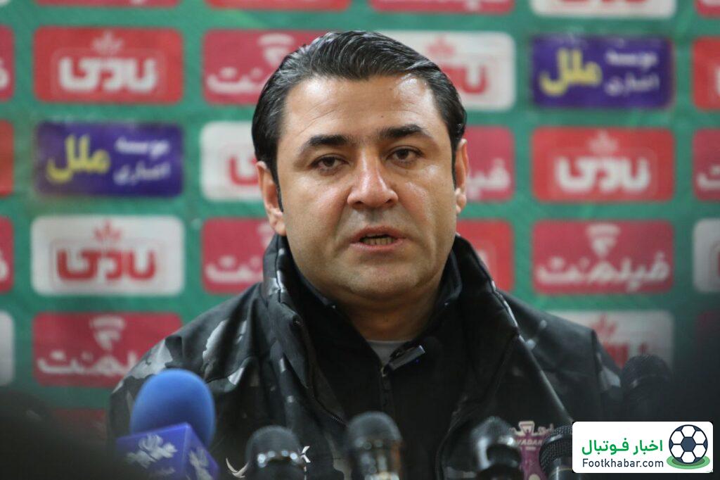 فاضلی: با احترام به گل‌محمدی، وقت تلف کردند!