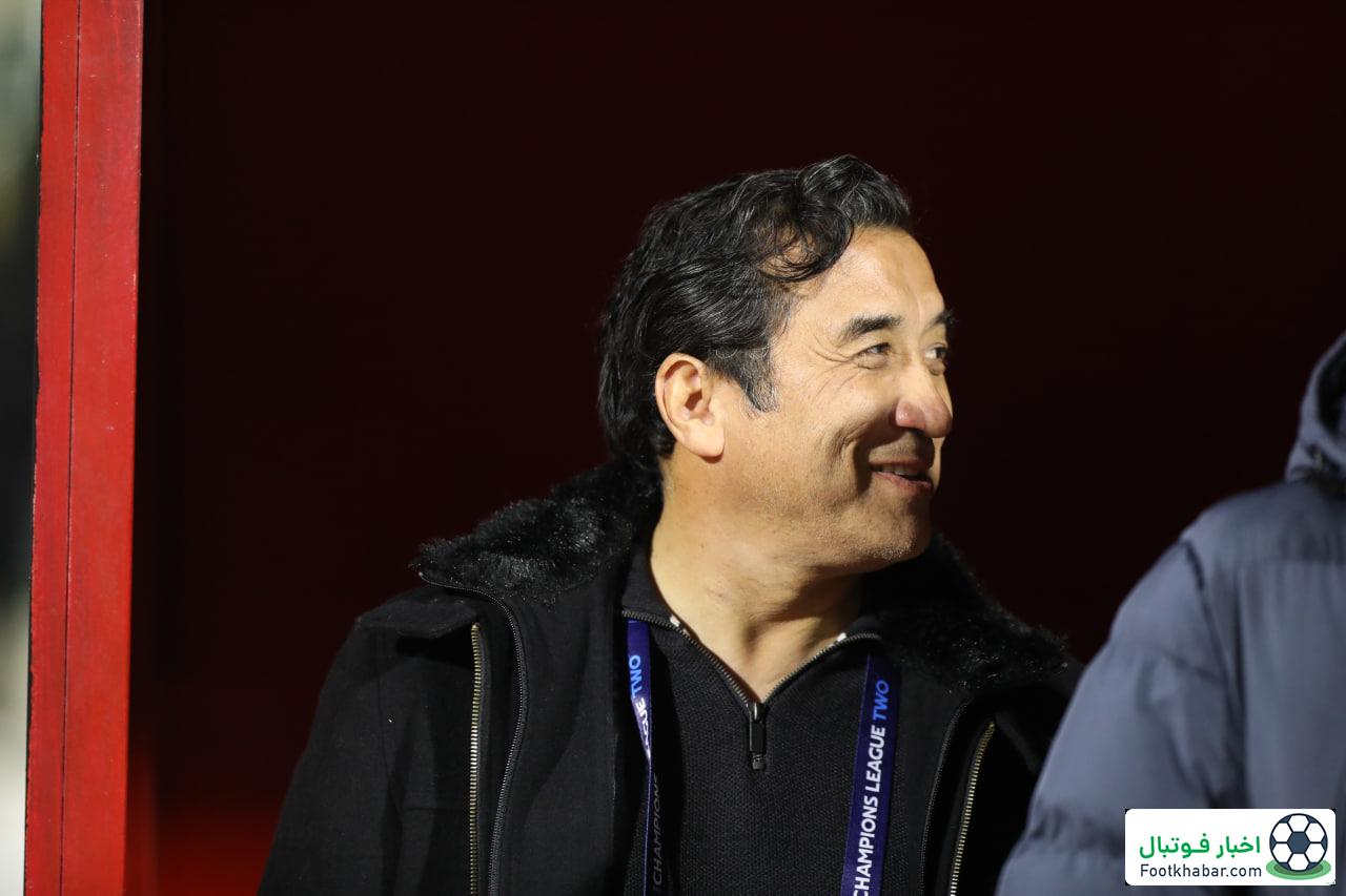 خداداد توپ طلایش را به رخ می‌کشد! (عکس)