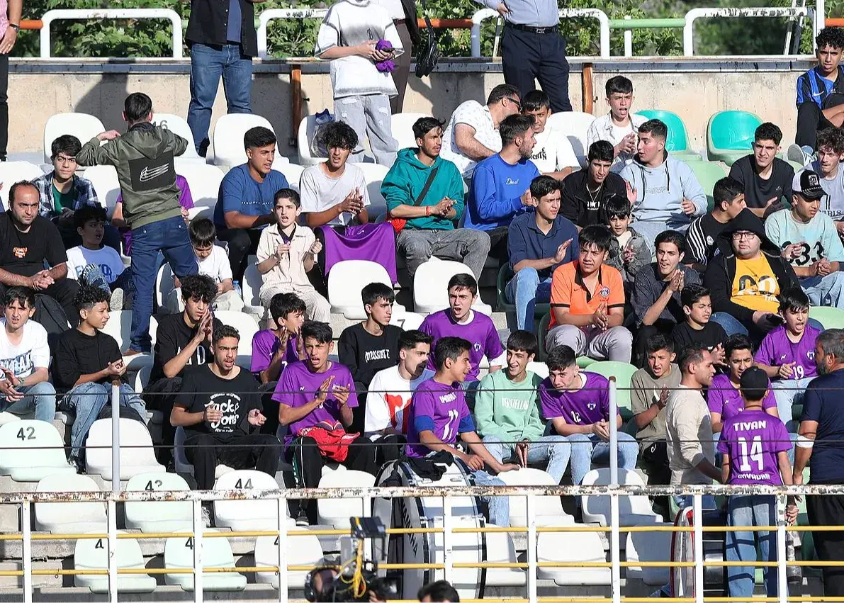 خاموشی زودهنگام هواداران هوادار! (عکس)