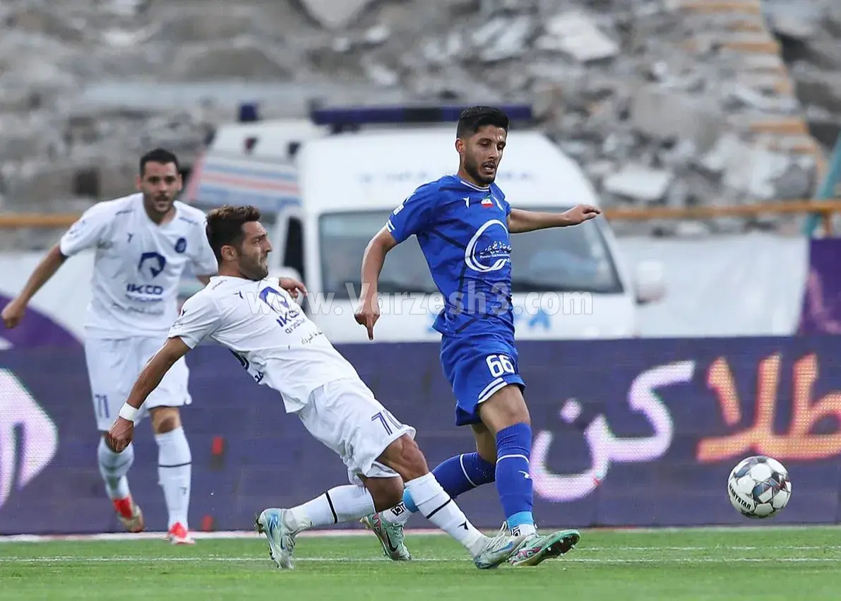 محرومیت هافبک جوان استقلال از نیمه‌نهایی احتمالی