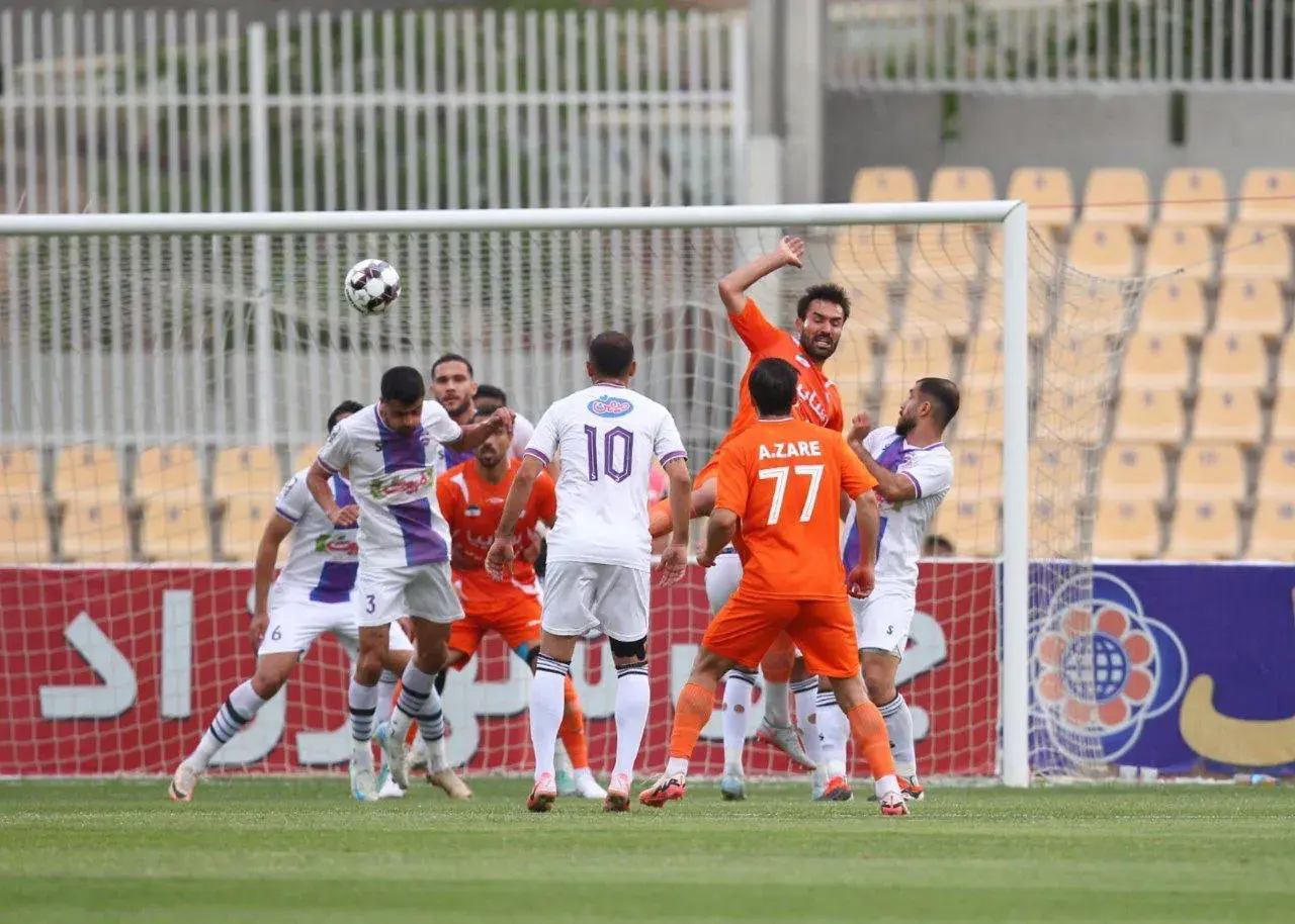 لیگ یک/ تساوی مدعیان به سود پیکان و نفت!