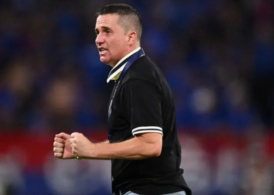 هدیه ویژه ستاره الهلال به سرمربی سابق پرسپولیس