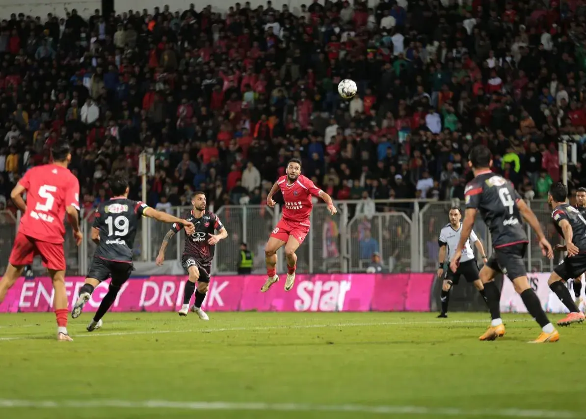 تیرک دروازه پرسپولیس مامور اخراج سرمربی!