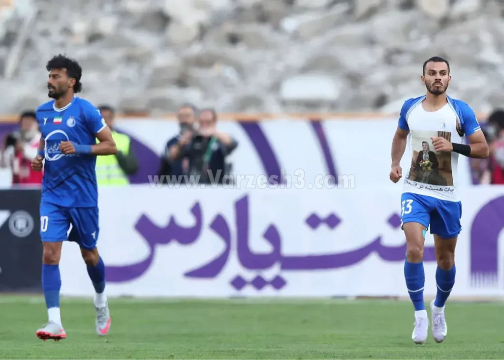 جلالی گل استقلال را هدیه داد (عکس)