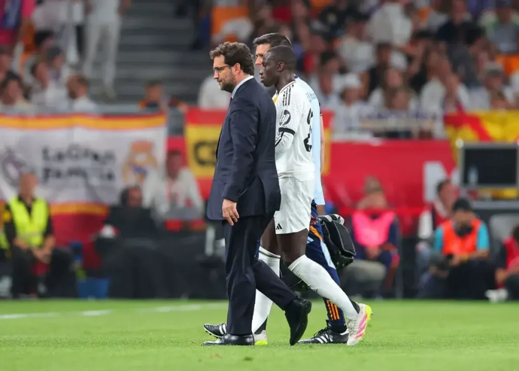 اولین دردسر رئال در فینال: مندی نیامده رفت! (عکس)