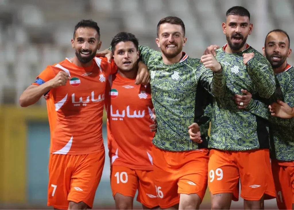 لیگ یک/ ابی‌صادقی پنج‌ضلعی صعود را رها نکرد