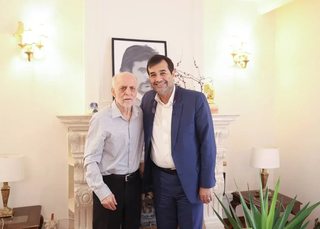 دیدار وزیر ورزش با اسطوره پرسپولیسی‌ها