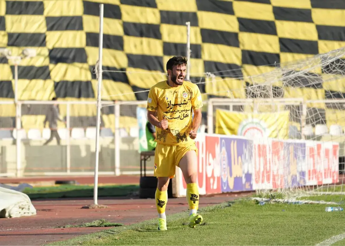 شوک به صدرنشین در بازی صعود!