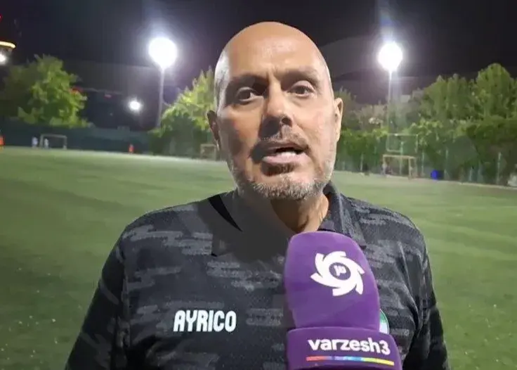 چینی: استقلال آماده خروج از بحران است