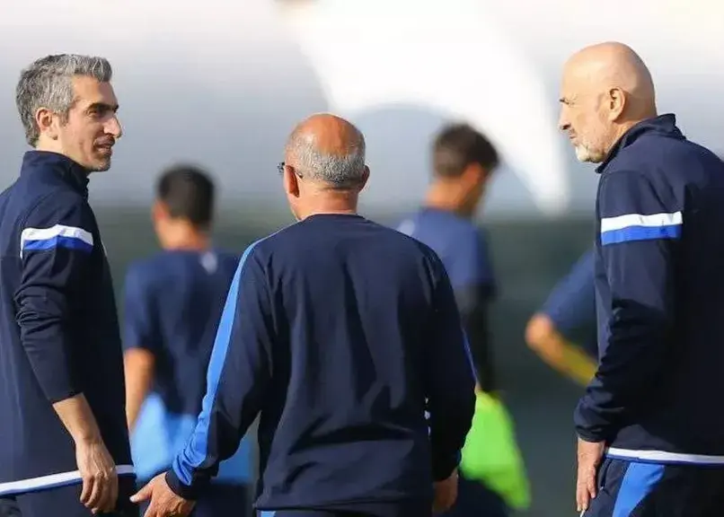 سرمربی استقلال برکنار شد!