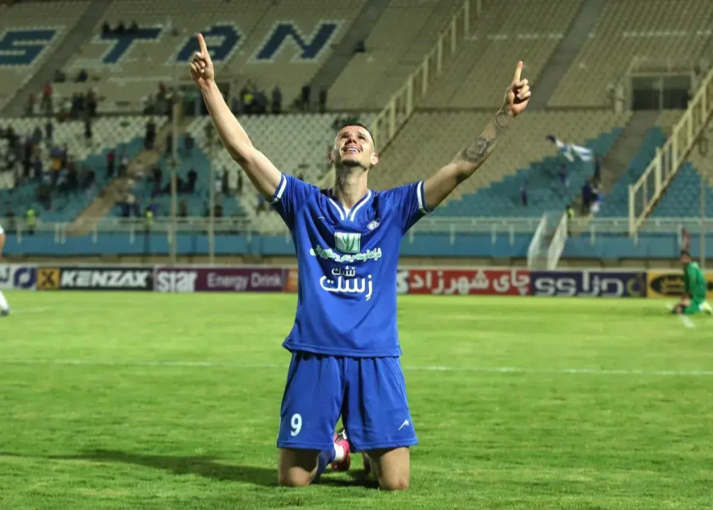 فرشته نجات آبی‌ها از برزیل آمد (عکس)