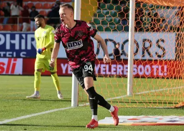 هادردونای از این هفته برای پرسپولیس بازی کرد!