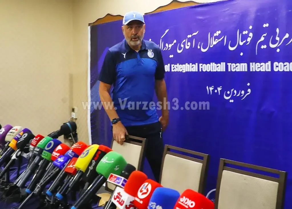 میکروفن‌های قرمزی که این‌بار جنجالی نشد!