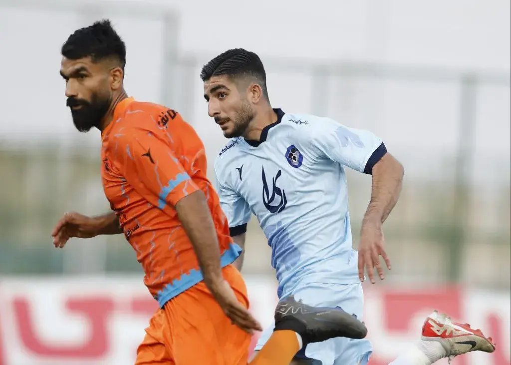 صدای گریه بازیکن جوان در کویر پیچید (عکس)