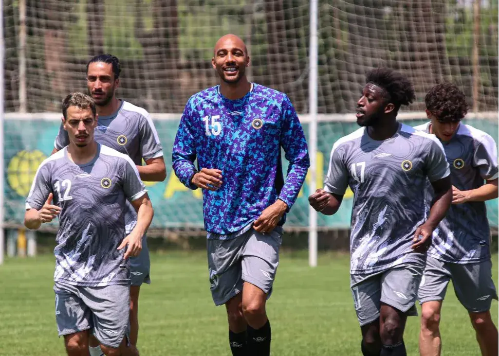 باند فرانسوی‌های سپاهان در حال تکمیل!