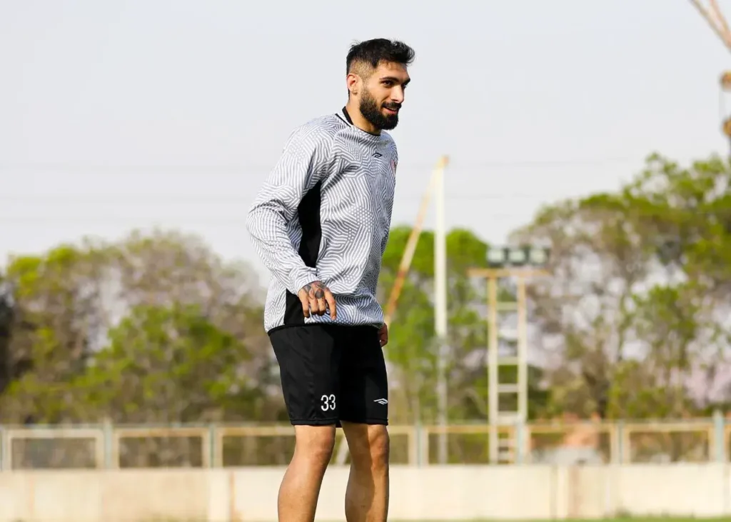 سلام بر فولاد آرنا، پیام عارف در زادگاهش