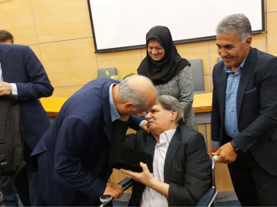 تقدیر از دو داور بازنشسته در اجلاس وی‌ای‌آر