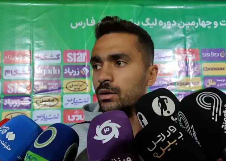 کریمی: قهرمانی می‌خواهید از تیم حمایت کنید