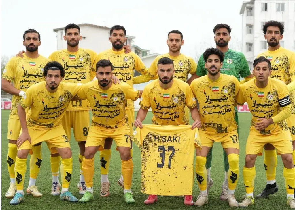 شرایط مشابه قهرمان لیگ برتر و لیگ یک