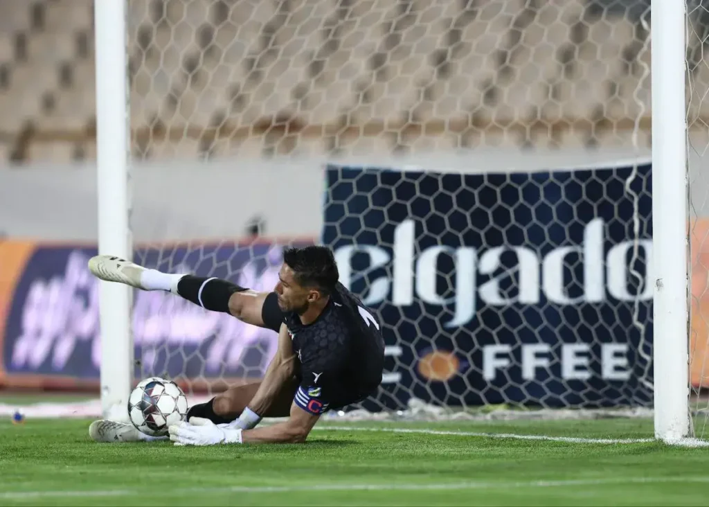 سیدحسین یک چسب تا نجات استقلال!