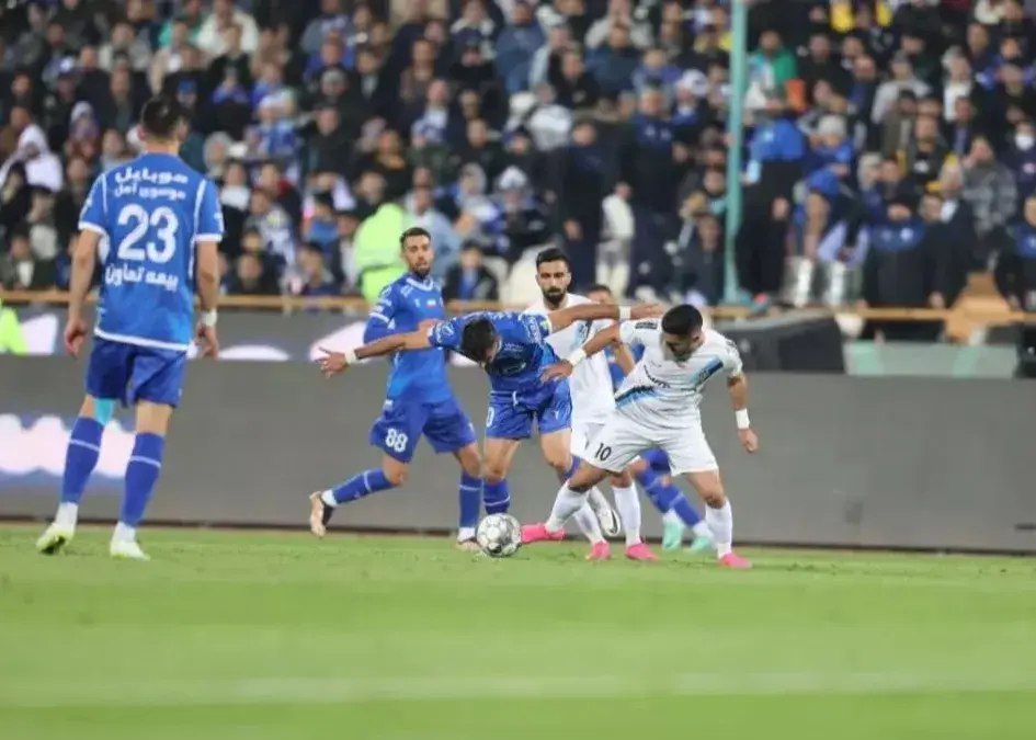 گزارش زنده: استقلال 0 – پیکان 0