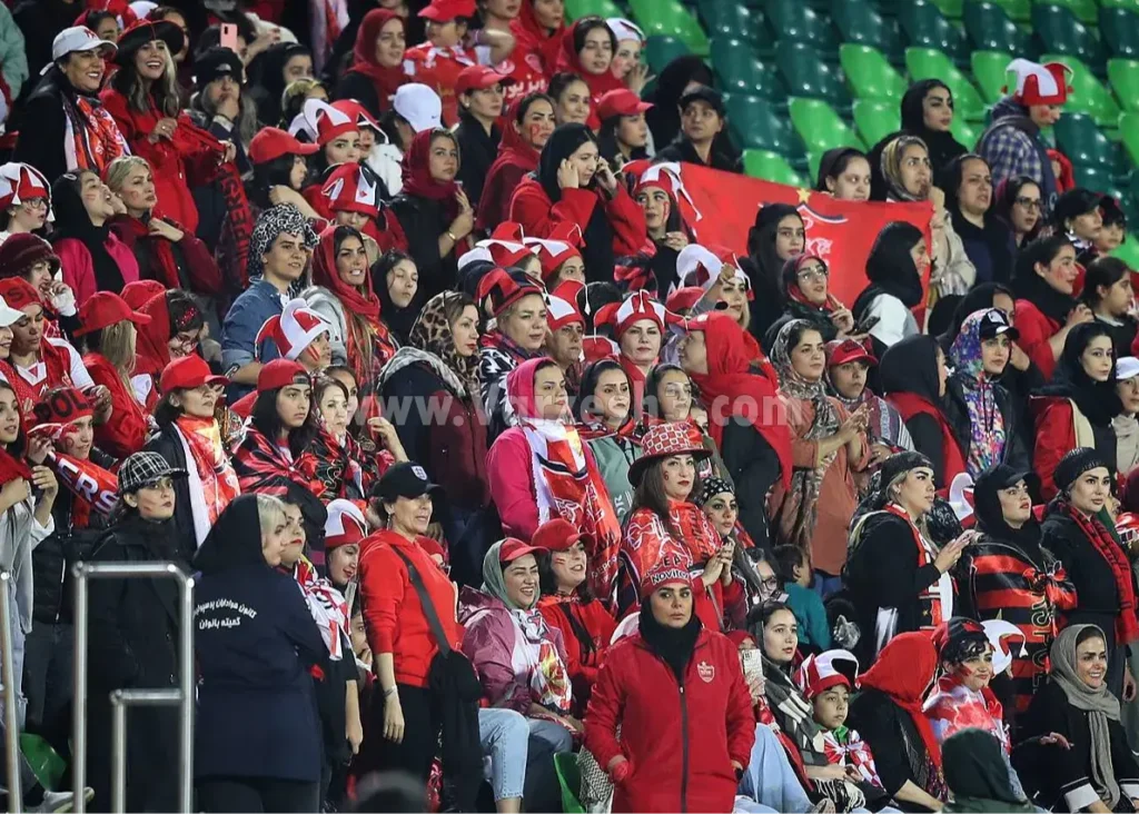 پرسپولیسی‌ها طبقه اول را پیش خرید کردند