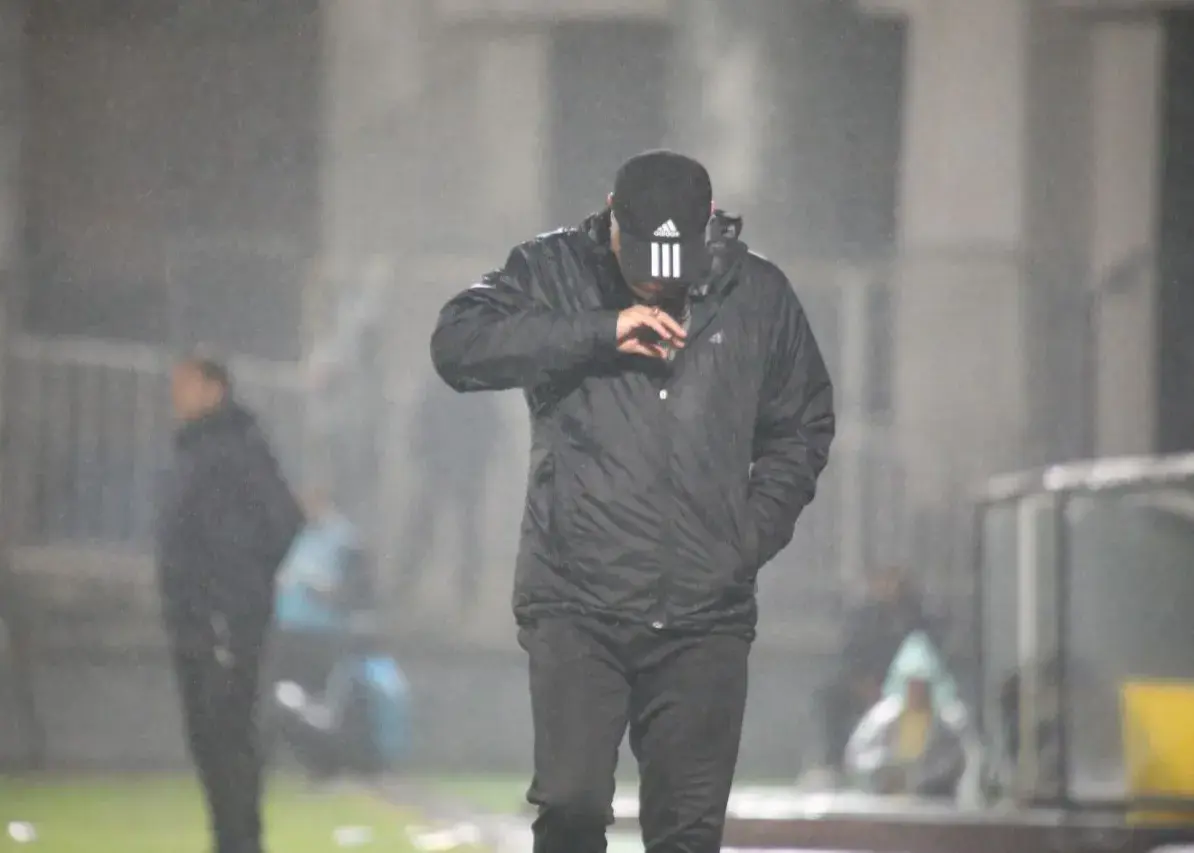 ساکت: هواداران پای نساجی نایستادند